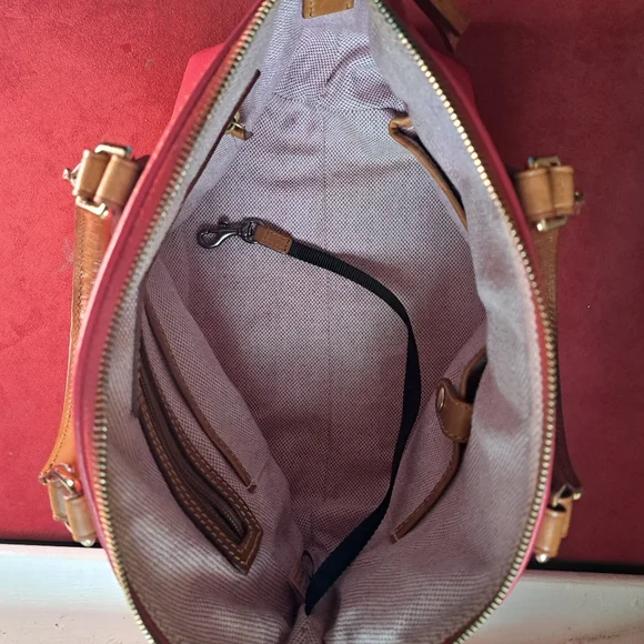 Dooney&Bourke Pink Soft Leather π Bag Great Condition - Picture 11 of 11